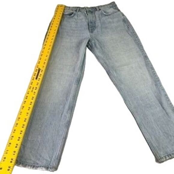 Zara High Rise Jeans Women's Size 10 Light Wash Blue Straight - Picture 10 of 13